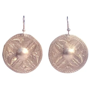 Vintage Tooled Silver Tone Sombrero Disc Earrings Southwestern Western - Picture 1 of 4