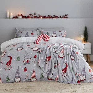 Catherine Lansfield Winter Cosy Christmas Festive Gnomes Duvet Cover Bed Set - Picture 1 of 29