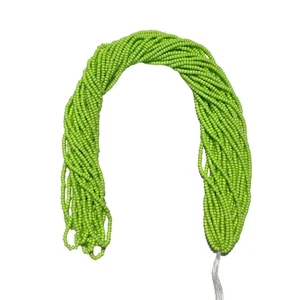 Tschechische 11/0 Glasperlen - 12 Schnur Hanks, Farbe Pistaziengrün (Pistaziengr... - Bild 1 von 2