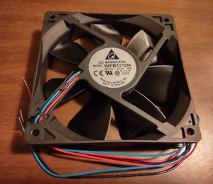 2ea NUEVO Ventilador Mejor Calidad 120mm 12VDC 3 Hilos Delta WFB1212H Sin Escobillas 25mm THCK - Imagen 1 de 4