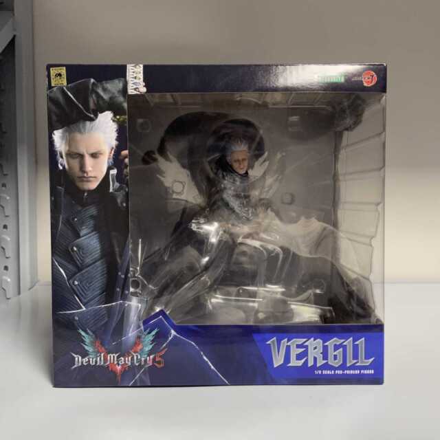 White 1/12 scale Devil May Cry Vergil Chair Model For 6 Action Figure