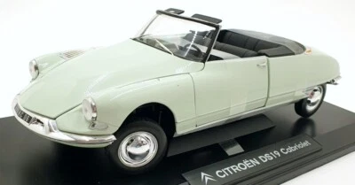 Norev 1/18 Scale Diecast 181562 - Citroen DS19 Cabriolet - Light Pale Green - Image 1 of 4