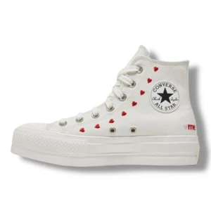 Converse Chuck Taylor All Star Lift Platform High Embroidered Hearts Size 9.5 - Picture 1 of 13