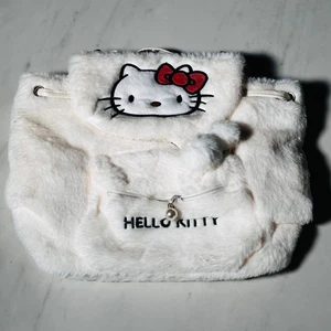 Hello Kitty New W/ Tags Fur Plush Backpack Ka Pa Bear - Picture 1 of 8