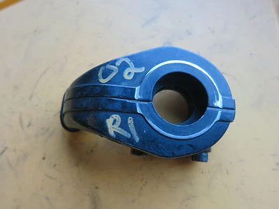 1998-2001 YAMAHA R1 THROTTLE GUIDE HOUSING - Image 1 of 4