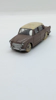 Fiat 1200 Grande Vue 531 Dinky Toys 1/43 marrone - Immagine 1 di 4