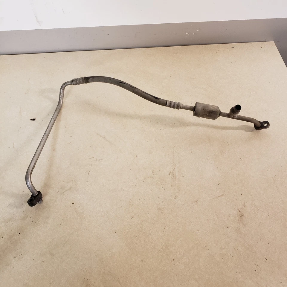 06-14 Chevrolet Silverado GMC Sierra 1500 2500 3500 AC A/C Discharge Line - Image 1 of 2