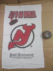 2001 New Jersey Devils vs Toronto Maple Leafs Stanley Cup Playoffs Puck & Handtuch! - Bild 1 von 12