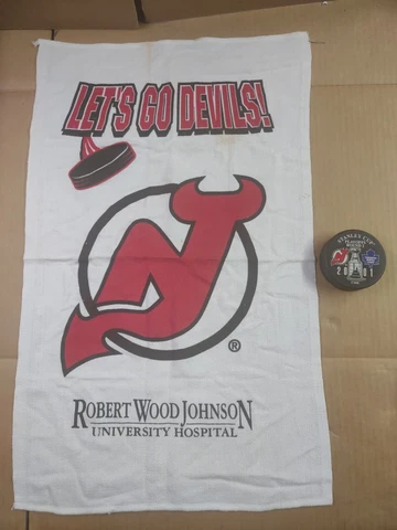 2001 New Jersey Devils vs Toronto Maple Leafs Stanley Cup Playoffs Puck & Towel! Cover