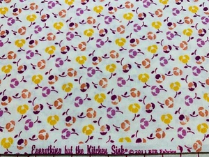 1930s Repro Fabric EVERYTHING BUT THE KITCHEN SINK Floral Darlene Zimmerman - Picture 1 of 2