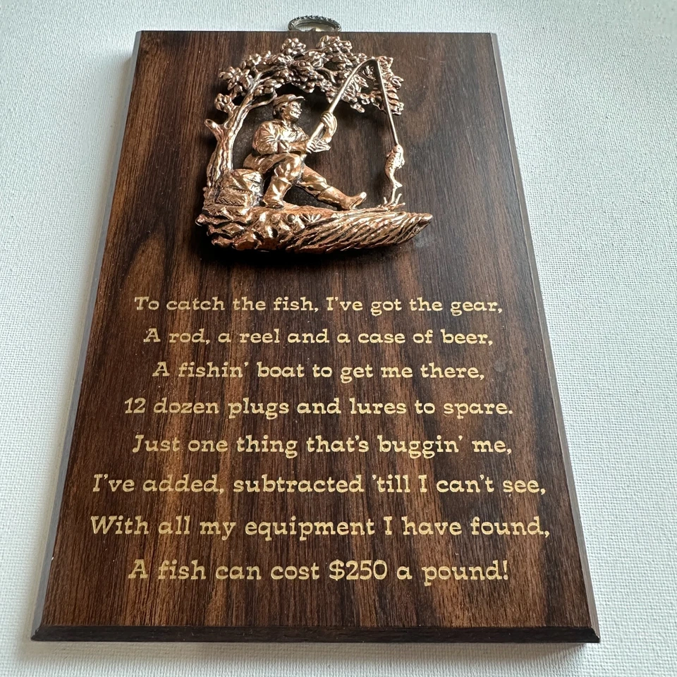 Placa de pared de madera de pescador de metal escultura 3D de colección hecha en Canadá (8,5 x 5,5 pulgadas) Foto 1 de 4