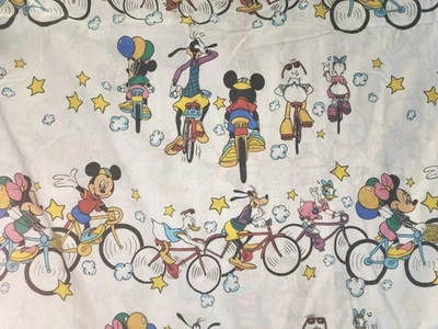 Juego de sábanas gemelas vintage del pato Donald de Mickey Mouse de Disney. Bicicleta plana, equipada EE. UU. Foto 1 de 4