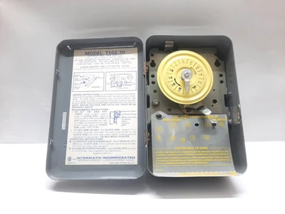 INTERMATIC T102-70 SPST 24 HOUR DIAL TIME SWITCH - Image 1 of 4