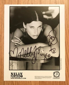 Nelly Furtado Promotional Press Photo Signed In-Person 2002 - Picture 1 of 1