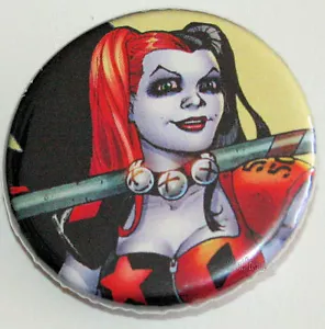 NEU DC COMICS BATMAN HARLEY QUINN ROLLERDERBY 1 1/4" Button Pinback Pin Rückseite - Bild 1 von 1