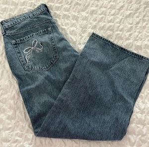 Hollister Low Rise Baggy Denim Jeans. Size 6 Short. Has Bow Embroidered On It. - Picture 1 of 7