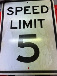 GESCHWINDIGKEITSBEGRENZUNG 5 MPH REFLEKTIERENDES SCHILD 18 "x 24" ALU - Bild 1 von 3