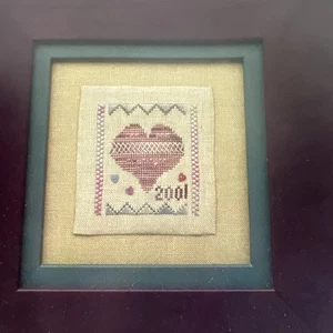 Vintage Heart in Hand “2001 Collector's Heart” pattern - - Picture 1 of 6