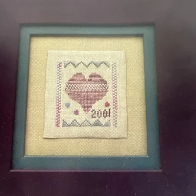 Vintage Heart in Hand “2001 Collector's Heart” pattern - - Image 1 of 4