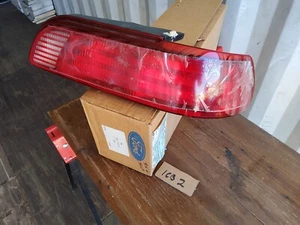 New OEM Ford 1992-95 TAURUS Passenger's Side Tail Lamp Assembly NOS SHO - Picture 1 of 4