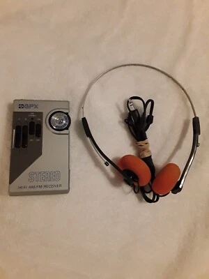 GPX "Super thin" pocket AM/FM stereo receiver - Image 1 of 4