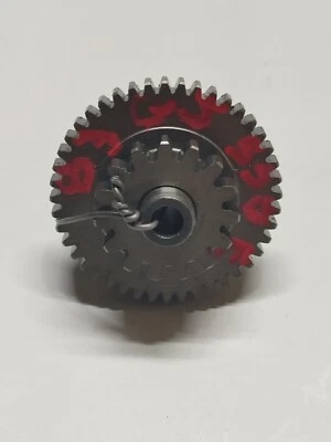 1983 Suzuki GS550E Starter Idler Gear   12611-31301 - Image 1 of 3