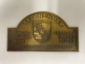 Vintage 1982 Porsche 928S Intensiv Training Badge - Picture 1 of 2