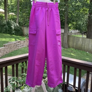 Pantalones cargo tejidos Adidas Originales Essentials para mujer NUEVOS talla XS X-pequeños $75 - Imagen 1 de 9