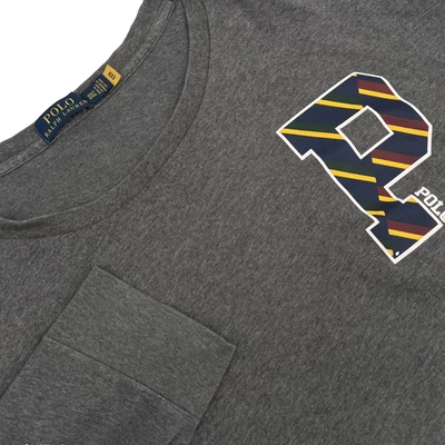 Camiseta Polo Ralph Lauren Para Hombres 5XLT Alta Gris Estampado Gráfico Manga Larga Cuello Redondo Foto 1 de 4
