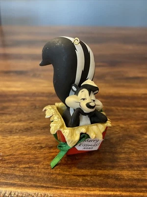 2013 Hallmark Pepe Le Pew Zee Perfect Gift Loony Tunes Christmas Ornament - Image 1 of 4