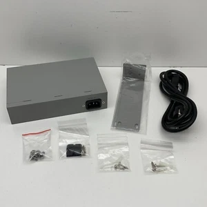 Conmutador Ethernet Gigabit no administrado Allied Telesis AT-GS900/8 8 puertos - Imagen 1 de 23