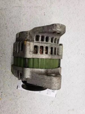 4-цилиндровый генератор переменного тока подходит для пикапа Nissan 1990-1993 годов выпуска - Изображение 1 из 4