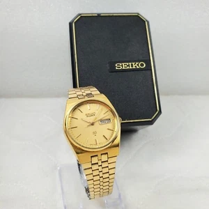 SELTENE VINTAGE SEIKO SQ 7546-8149 JAPAN QUARZ GOLDFARBENE HERREN UHR NEUE BATTERIE - Bild 1 von 11