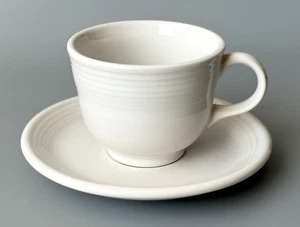 Fiesta 1986 Vintage White Tea/Coffee Cup & Saucer Homer Laughlin HLC - Picture 1 of 7