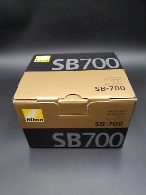 Nikon SB-700 AF Speedlight Flash for Nikon Digital SLR Cameras - Image 1 of 4