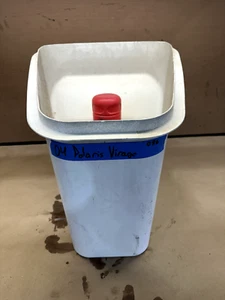Polaris 2000-2004 Virage Front Storage Bin - Bild 1 von 4