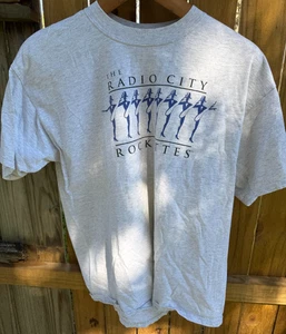Camiseta Vintage Talla XL Radio City ROCKETTES Music Hall Años 90 Gildan Rara Difícil de Encontrar! - Imagen 1 de 4