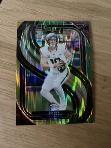 2024 Panini Select Bo Nix Green & Yellow Prizm Shock Premier Level #117 RC - Bild 1 von 2