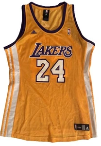 Camiseta deportiva para mujer Kobe Bryant #24 Los Angeles Lakers Adidas NBA 4Her dorada grande - Imagen 1 de 7