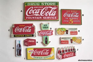 Juego de 10 - Letreros de pared vintage inspirados en Coca Cola escala 1:12 miniatura para casa de muñecas - Imagen 1 de 3