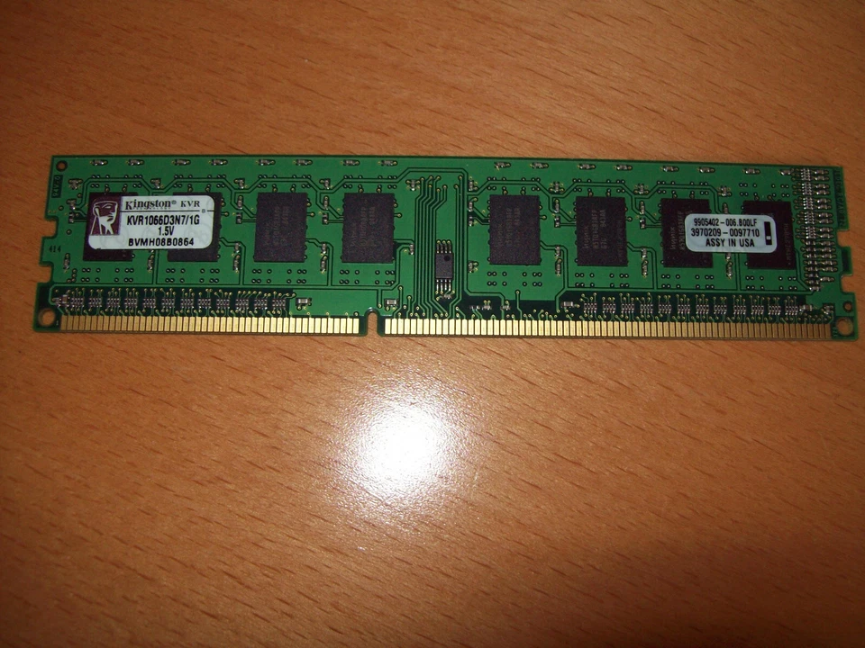 KINGSTON KVR 1066D3N7 1GB RAM - Image 1 of 1