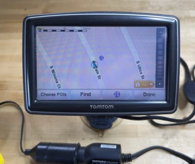 TomTom XXL GPS Unit 310 N14644 Plus Charging Cord, Case and Mount Bundle  WORKS. - Image 1 of 4