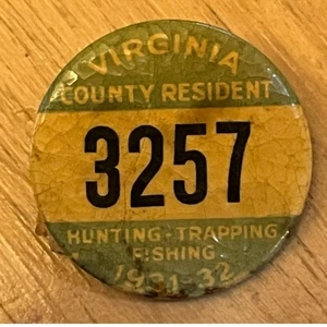 Vintage Virginia Hunting Trapping Fishing License Button Pin Back 1931-32w/paper - Picture 1 of 3