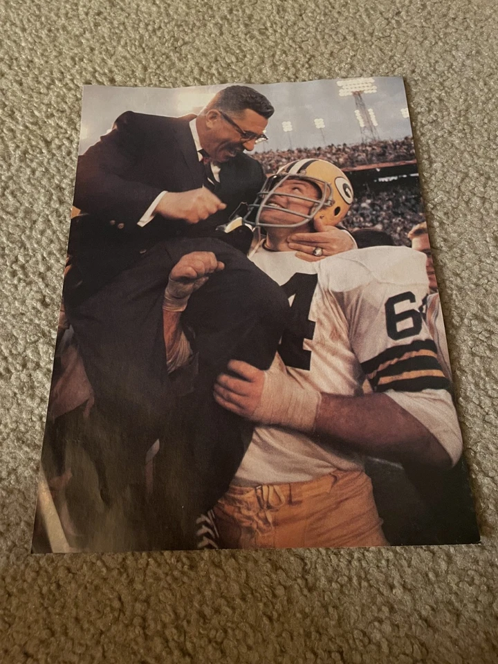 VINCE LOMBARDI JERRY KRAMER 1968 SUPER BOWL II Print Photo Magazine Clipping - Image 1 of 1