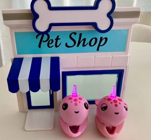 Lot 2 Fingerlings Pink Unicorn of the Sea Narval Nelly Kids Toys Light Works Pet - Picture 1 of 13
