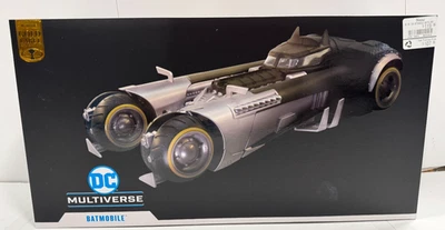 MCFARLANE DC MULTIVERSE 7" BATMAN CABALLERO BLANCO BATIMÓVIL ETIQUETA DORADA VEHÍCULO NUEVO Foto 1 de 4
