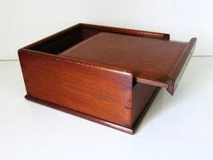 ANTIGUA CAJA DE AJEDREZ FINA GRANDE CON TAPA DESLIZANTE DE MADERA PULIDA? - Imagen 1 de 13