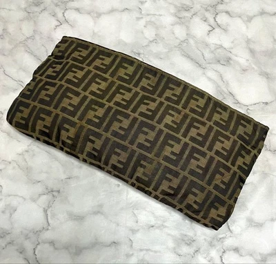 Bolso sin asas FENDI Zucca Zucchini FF Logo Vintage Nylon Caqui Marrón Japón Foto 1 de 4