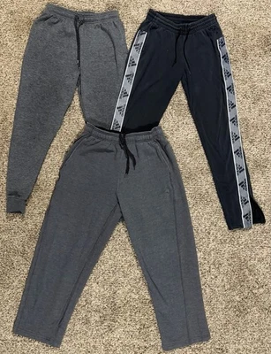 Lote de 3 pares de pantalones deportivos para niños medianos (10-12) Adidas, Reebok, etc.) Jogging Foto 1 de 4