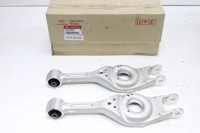 2011-2013 HYUNDAI SONATA REAR LEFT & RIGHT SUSPENSION LOWER CONTROL ARM OEM - Image 1 of 4